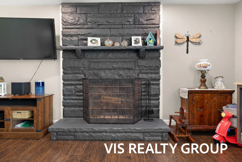 453 Lincoln Street Coopersville City MI 49404