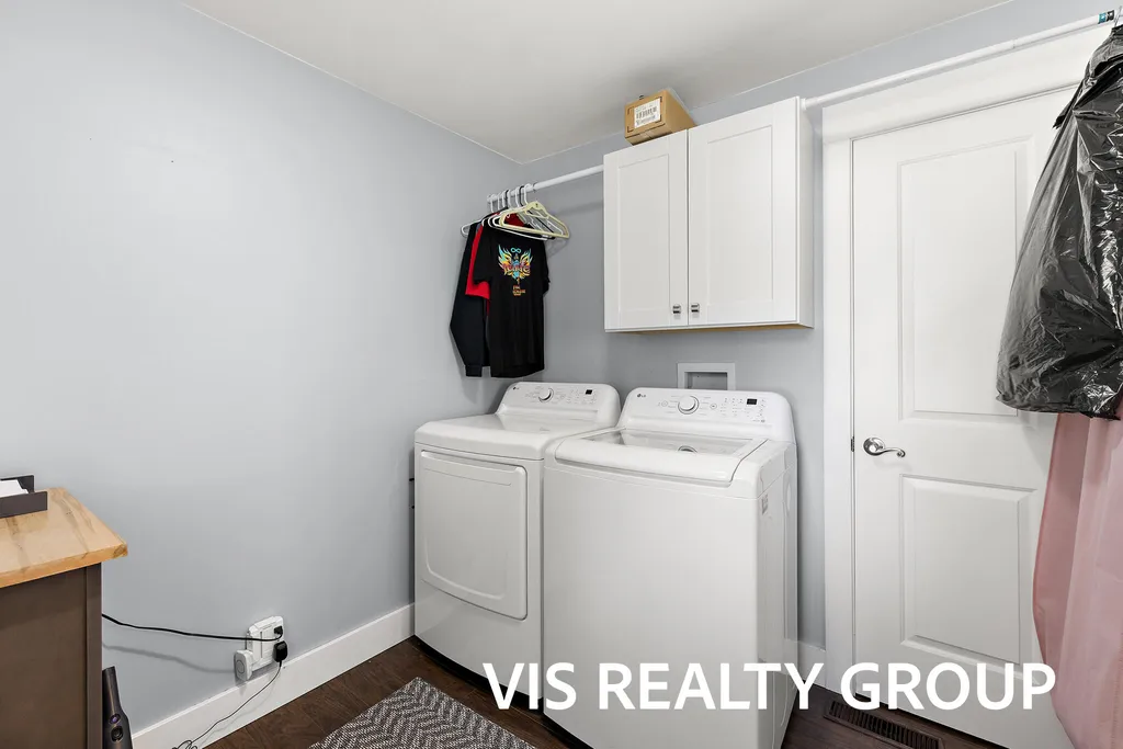 453 Lincoln Street Coopersville City MI 49404