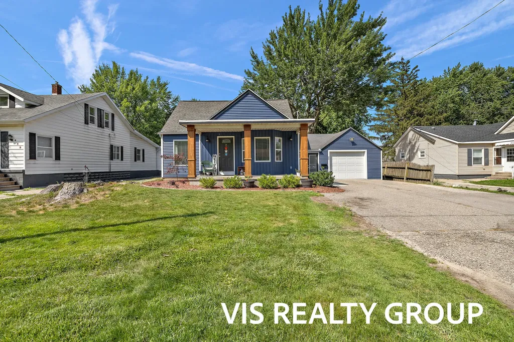 453 Lincoln Street Coopersville City MI 49404