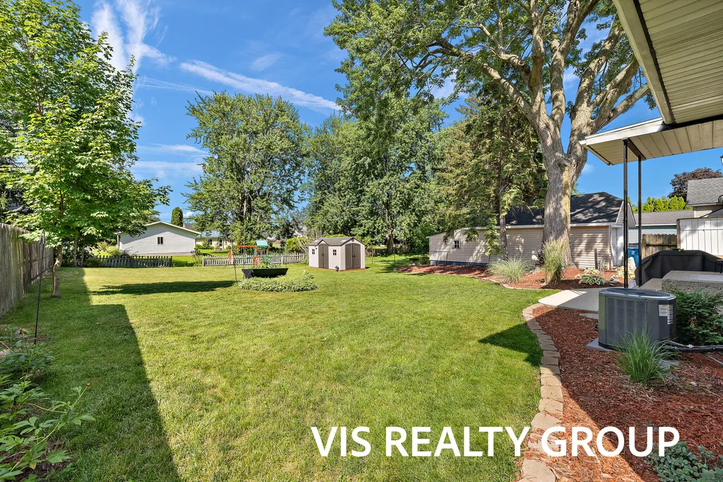 453 Lincoln Street Coopersville City MI 49404
