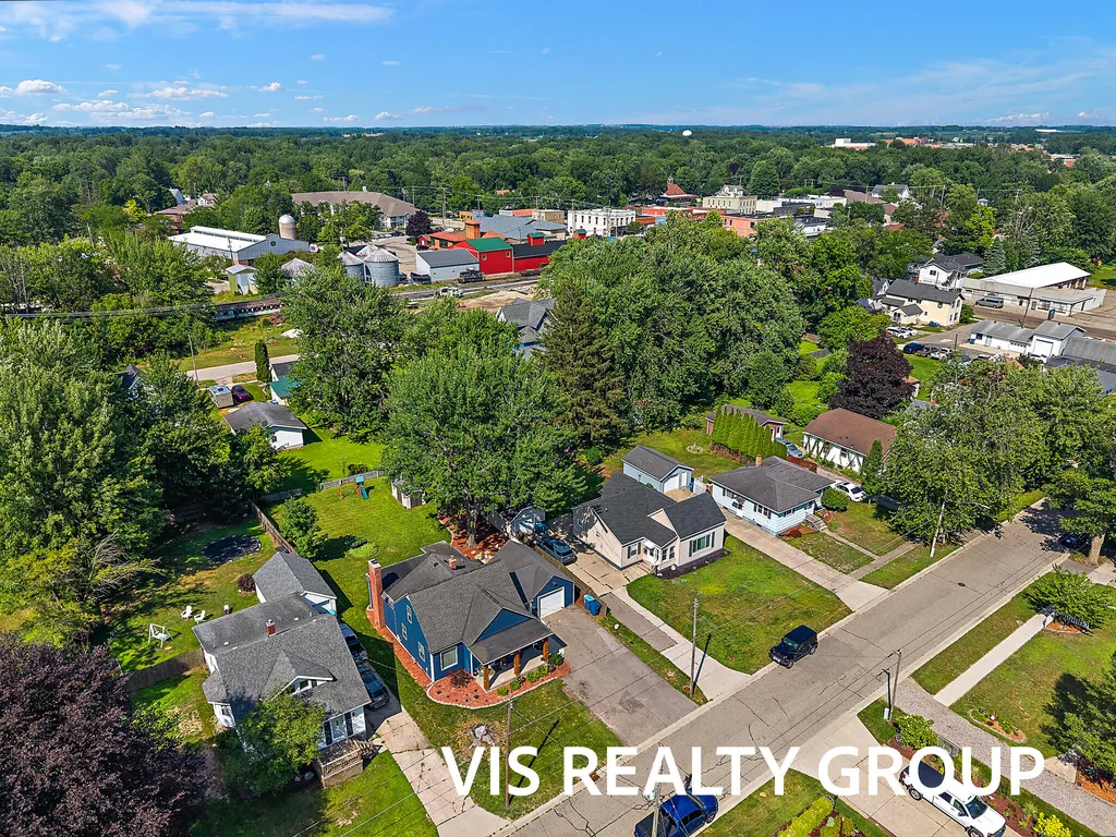 453 Lincoln Street Coopersville City MI 49404