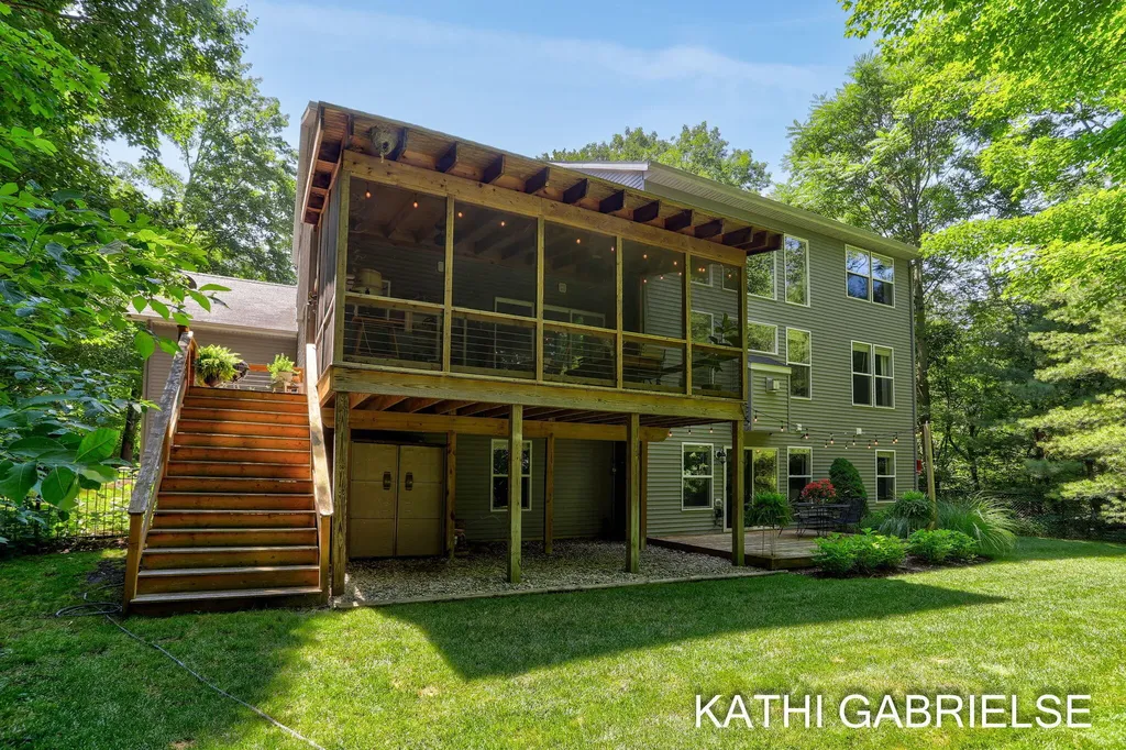 18082 Hammond Bay Drive Spring Lake Township MI 49456