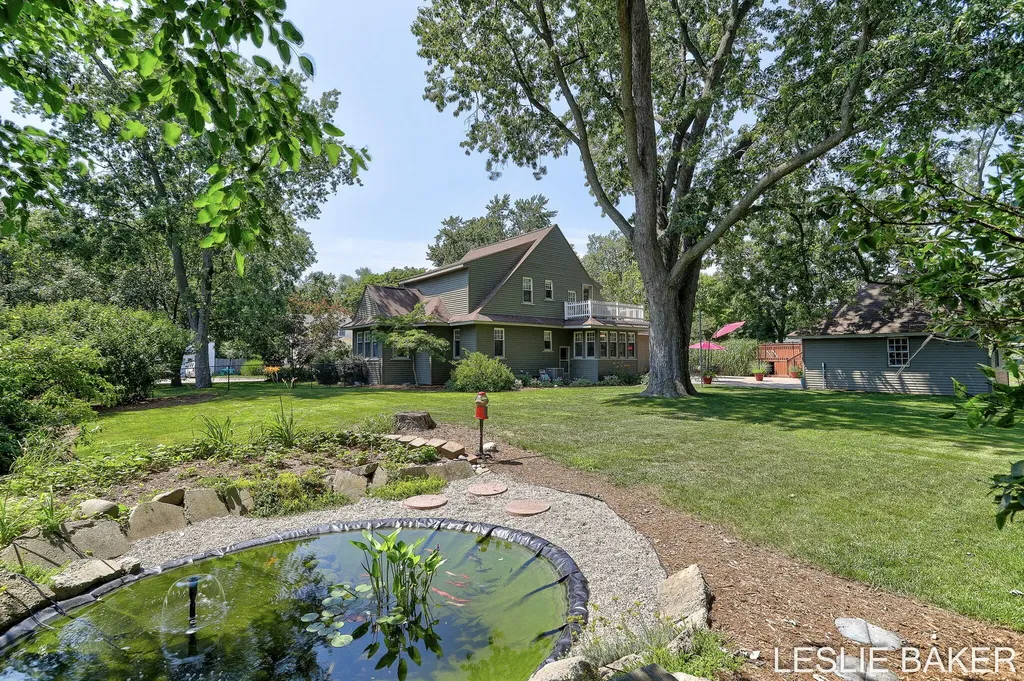 337 N Colonial Street Zeeland City MI 49464