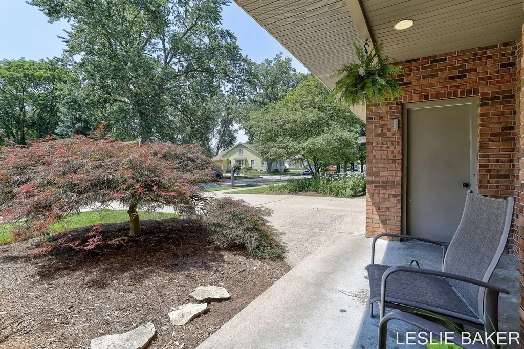 337 N Colonial Street Zeeland City MI 49464