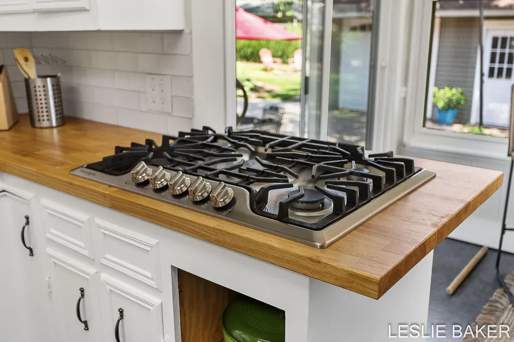 337 N Colonial Street Zeeland City MI 49464