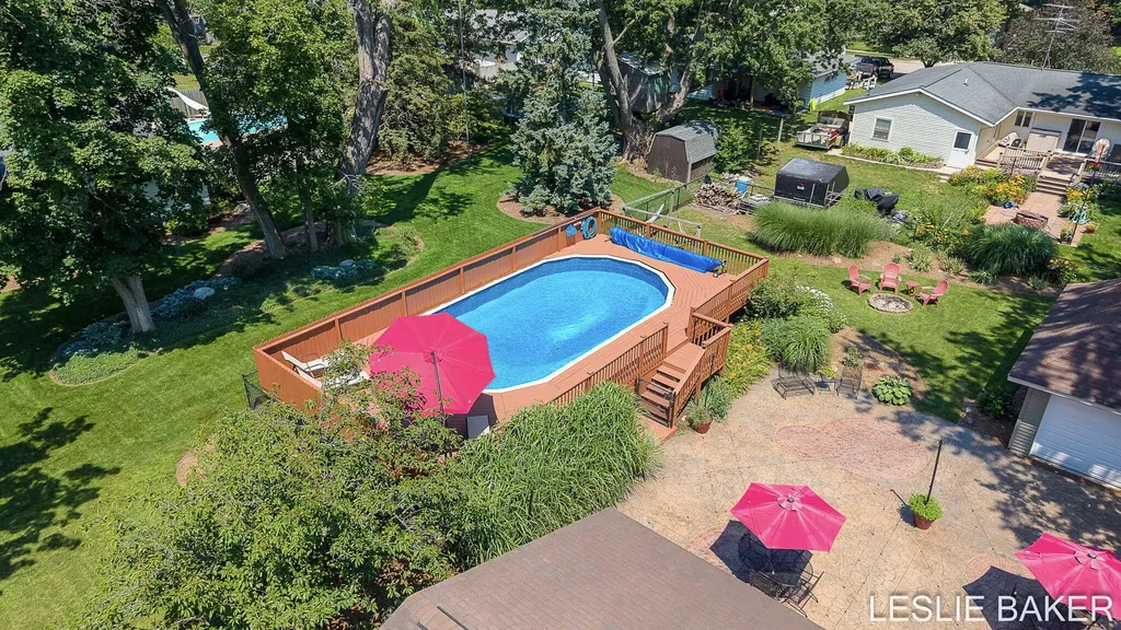 337 N Colonial Street Zeeland City MI 49464