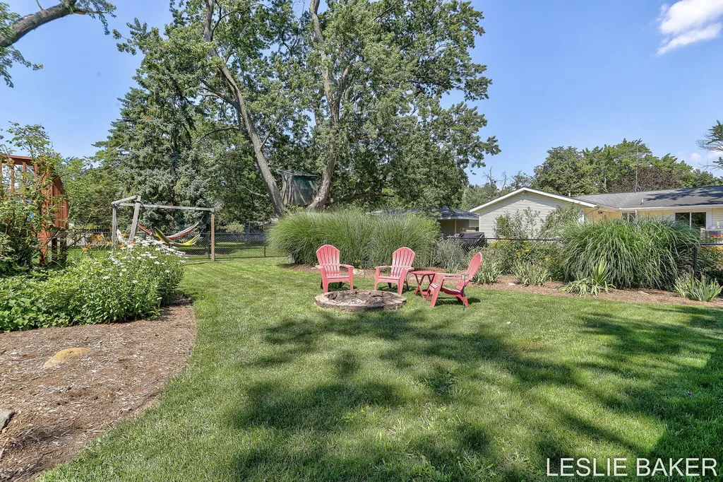 337 N Colonial Street Zeeland City MI 49464