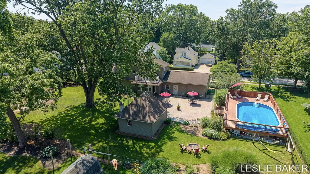 337 N Colonial Street Zeeland City MI 49464