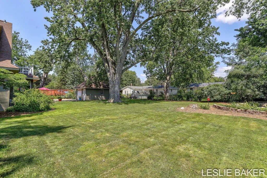 337 N Colonial Street Zeeland City MI 49464
