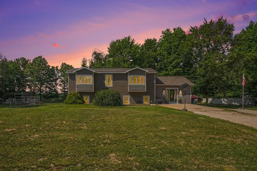 12629 Fillmore Street Robinson Township MI 49460
