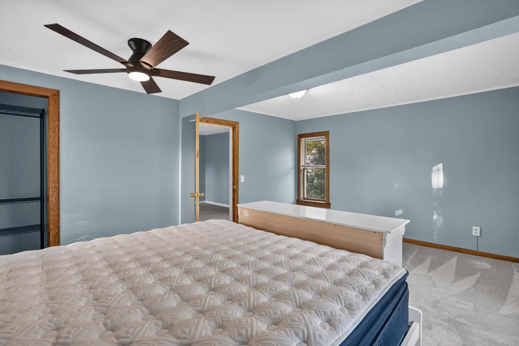 125 E Lincoln Grand Ledge City MI 48837