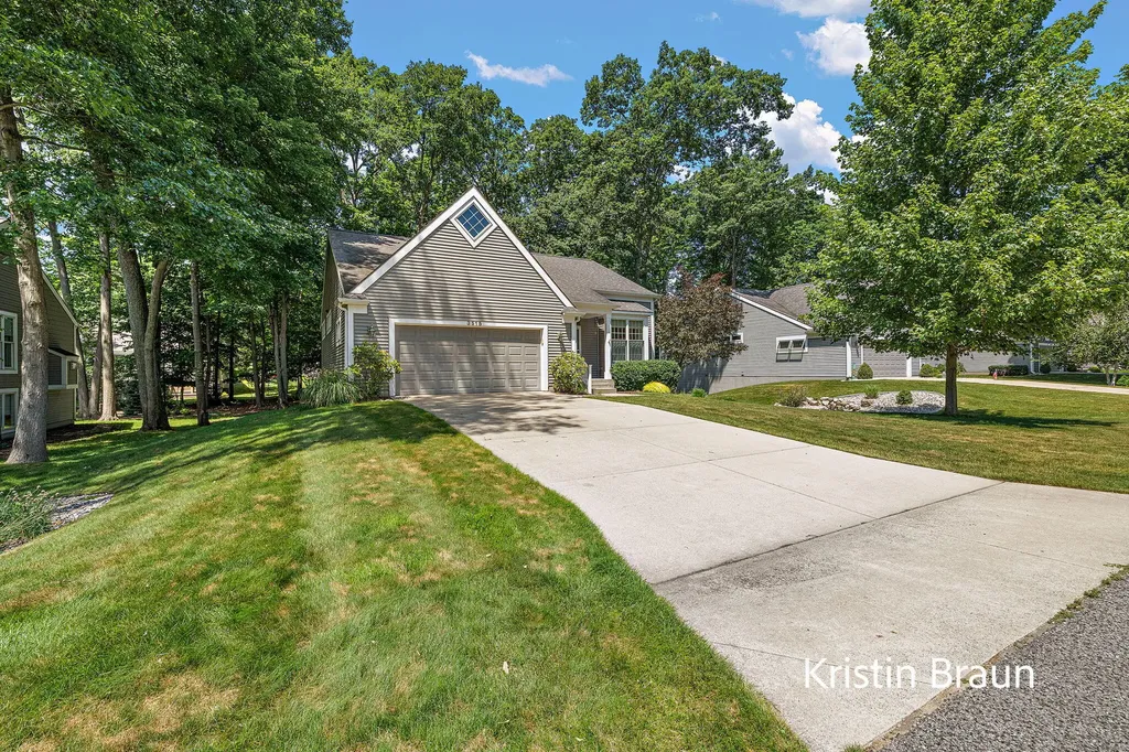 3515 Seminole Woods Drive Norton Shores City MI 49441