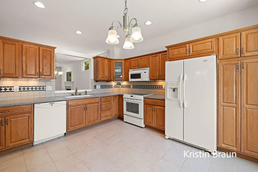 3515 Seminole Woods Drive Norton Shores City MI 49441