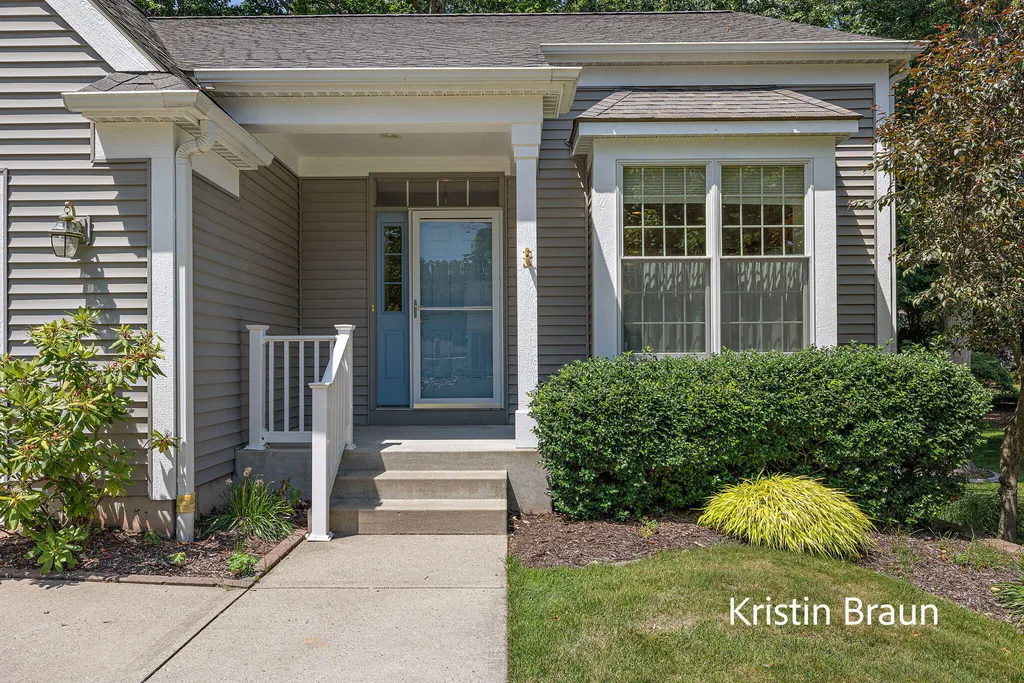 3515 Seminole Woods Drive Norton Shores City MI 49441