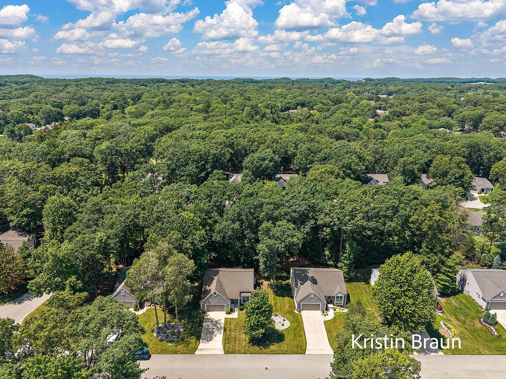 3515 Seminole Woods Drive Norton Shores City MI 49441