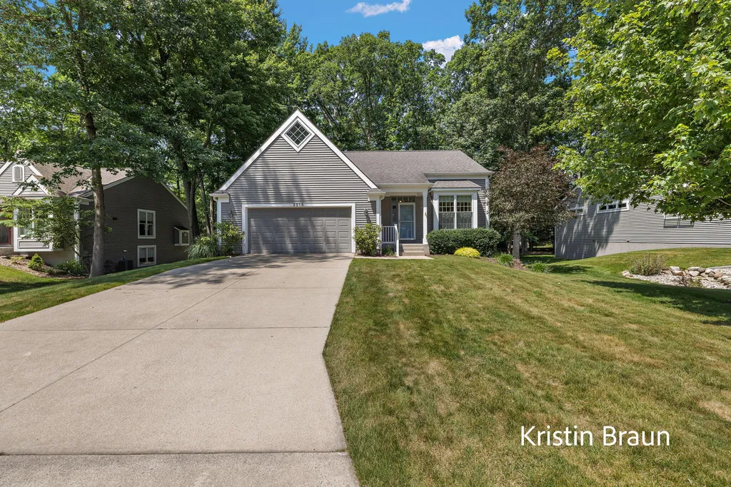 3515 Seminole Woods Drive Norton Shores City MI 49441