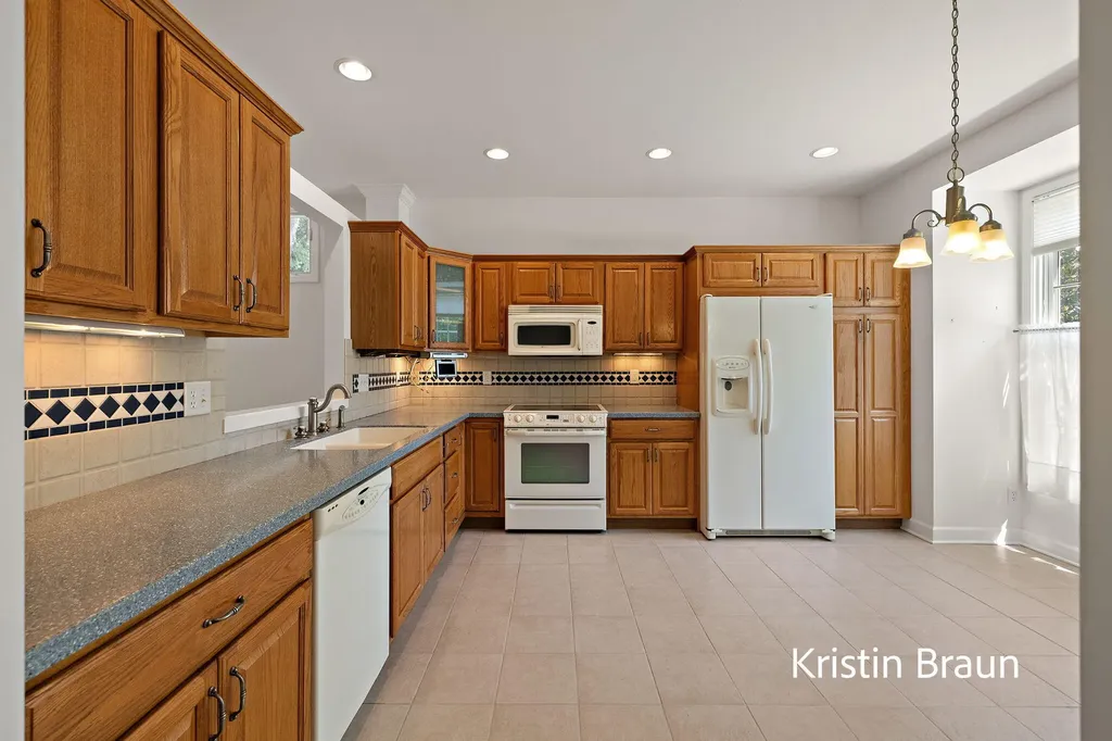 3515 Seminole Woods Drive Norton Shores City MI 49441