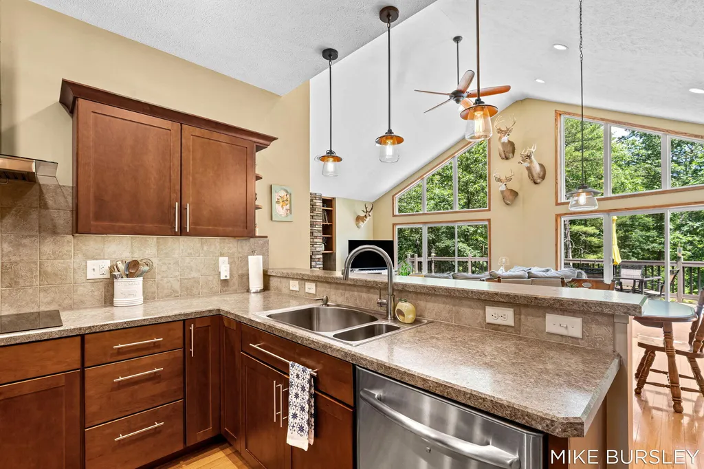 3040 Jamestown Lane Sullivan Township MI 49415