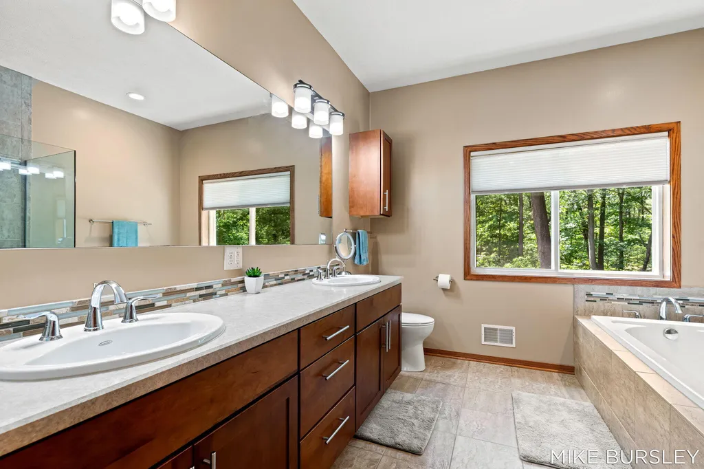 3040 Jamestown Lane Sullivan Township MI 49415