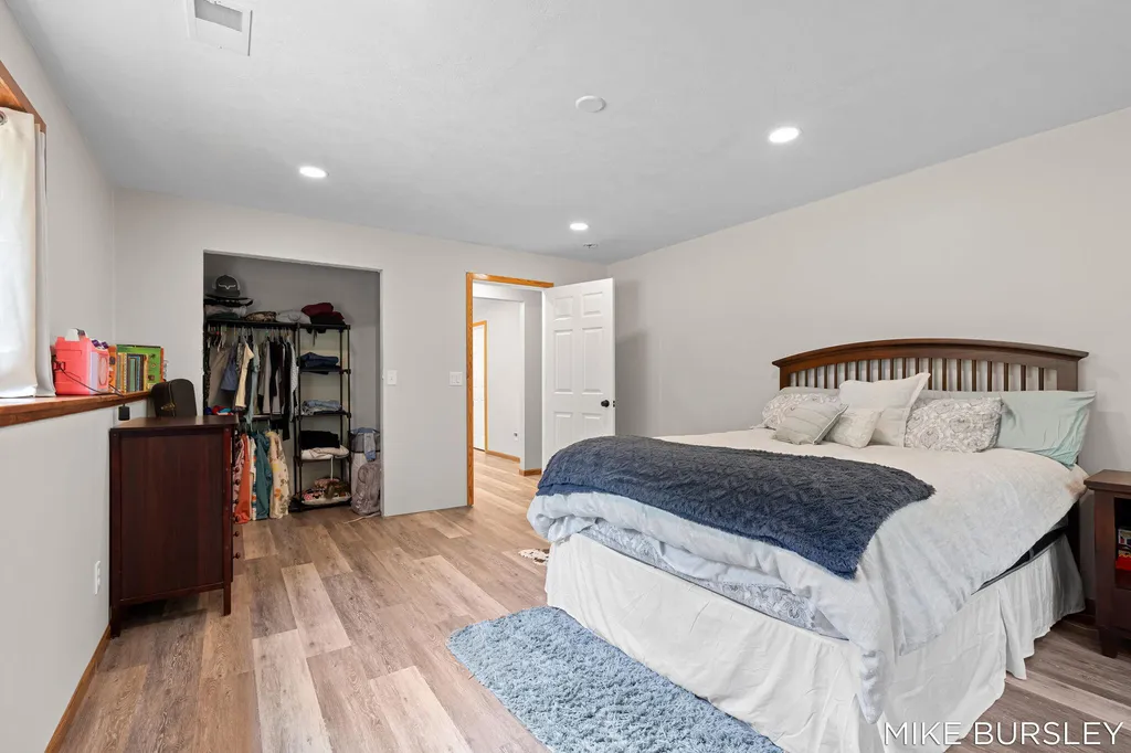 3040 Jamestown Lane Sullivan Township MI 49415