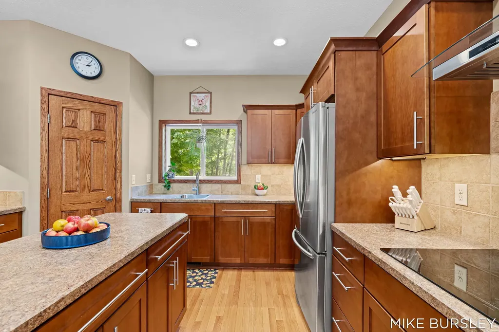 3040 Jamestown Lane Sullivan Township MI 49415