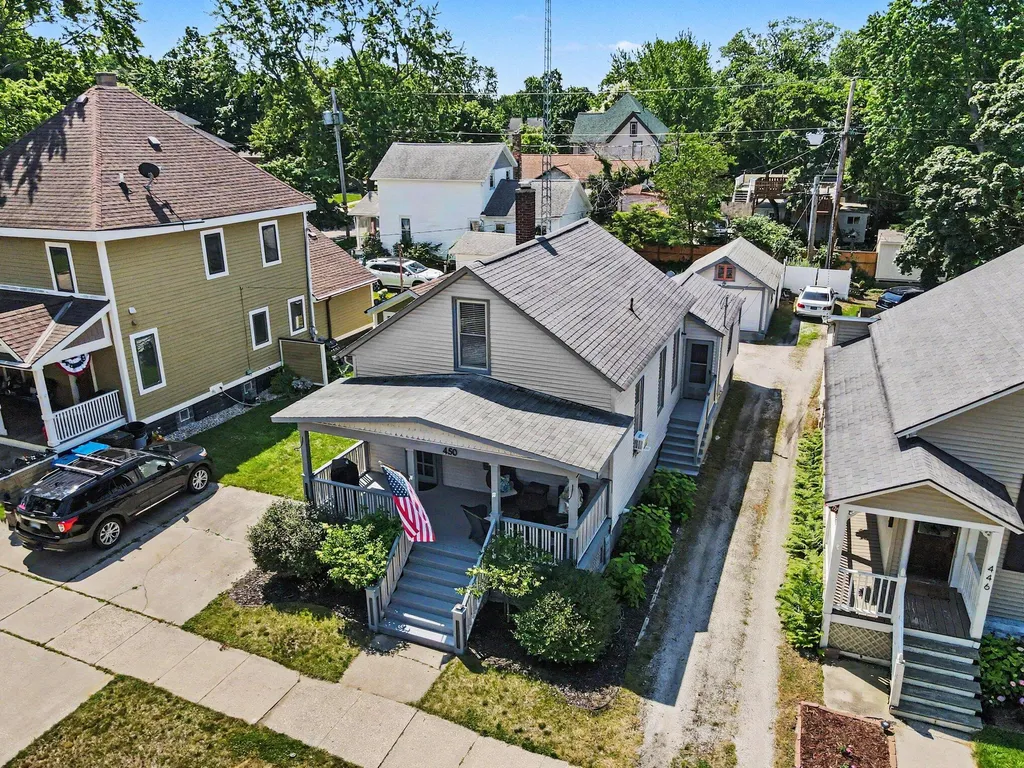 450 Slayton Avenue Grand Haven City MI 49417