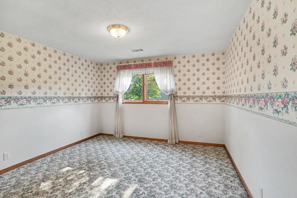 233 Parkside Drive Zeeland City MI 49464