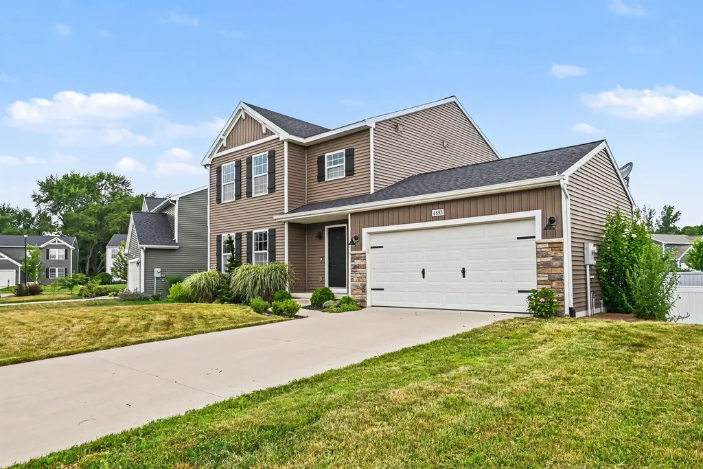 4893 Shadow Creek Drive Hudsonville City MI 49426
