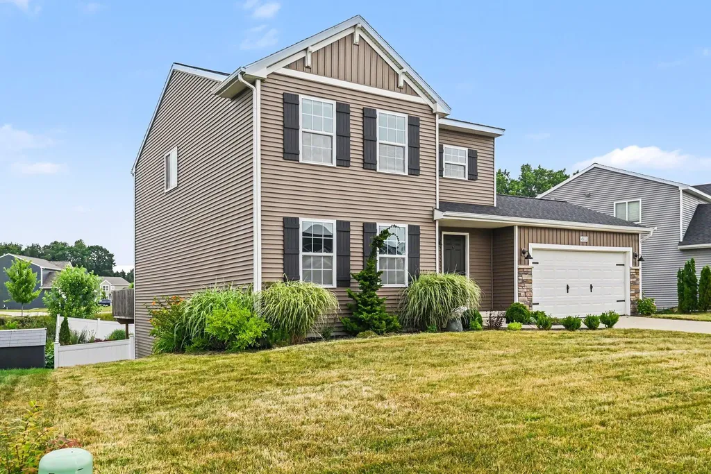 4893 Shadow Creek Drive Hudsonville City MI 49426