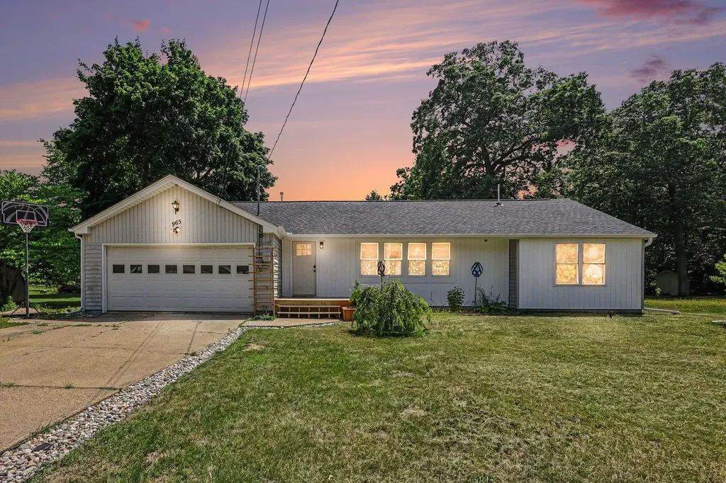 965 Victor Avenue Laketon Township MI 49445