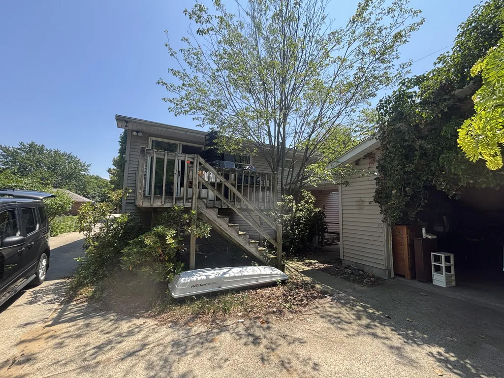609 Hillock Court Grand Haven City MI 49417