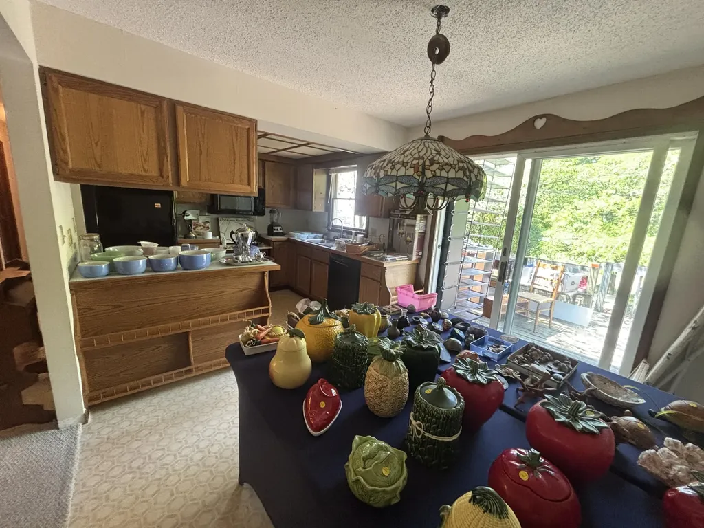 609 Hillock Court Grand Haven City MI 49417