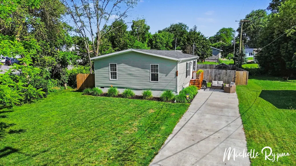 326 Walter Street Fennville City MI 49408