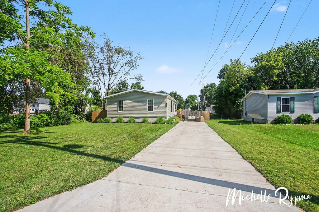 326 Walter Street Fennville City MI 49408