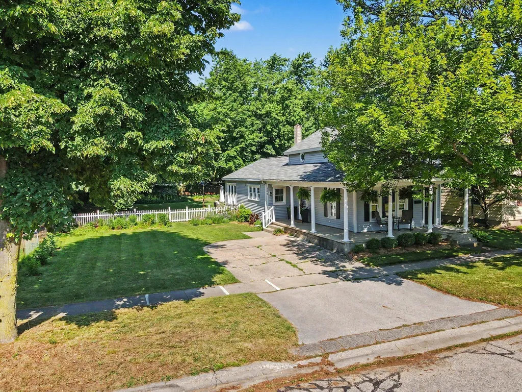 209 N Jackson Street Spring Lake Village MI 49456
