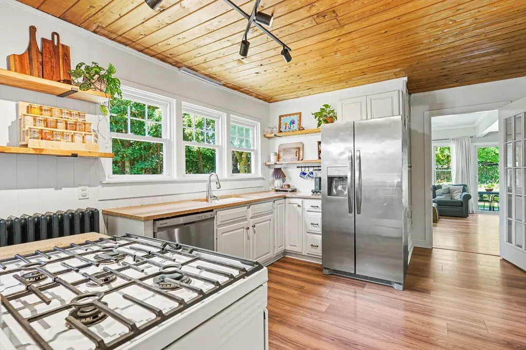 209 N Jackson Street Spring Lake Village MI 49456