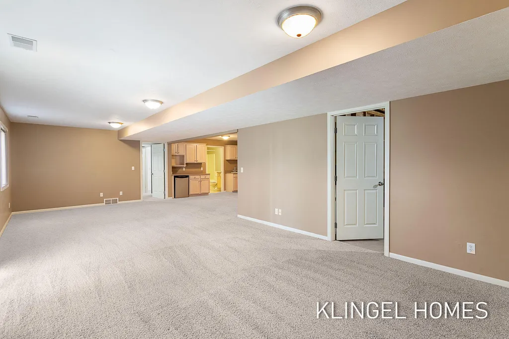 8626 Suntree Lane Zeeland Charter Township MI 49464