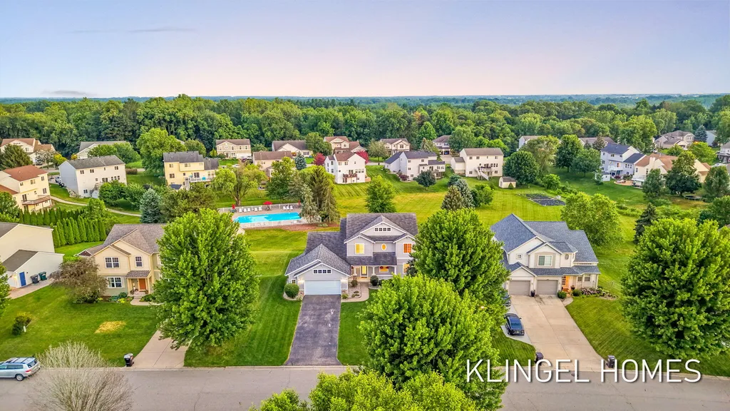 8626 Suntree Lane Zeeland Charter Township MI 49464