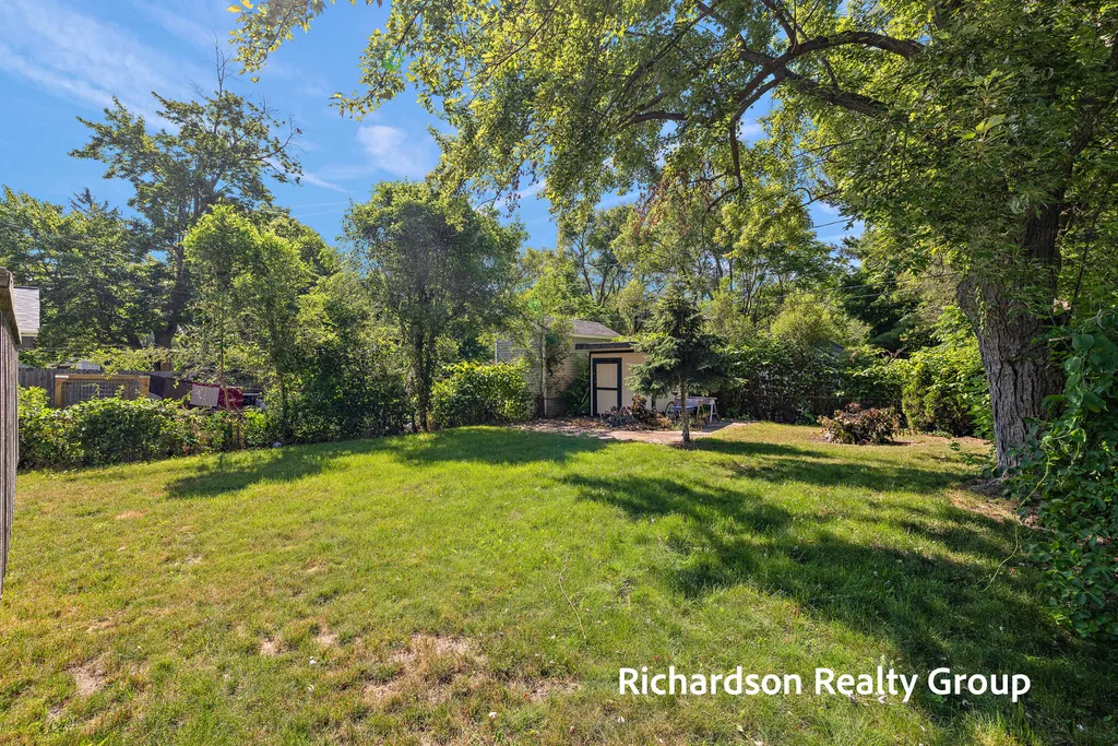 1949 Letart Avenue Muskegon City MI 49441