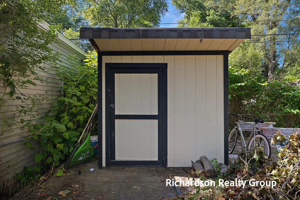 1949 Letart Avenue Muskegon City MI 49441