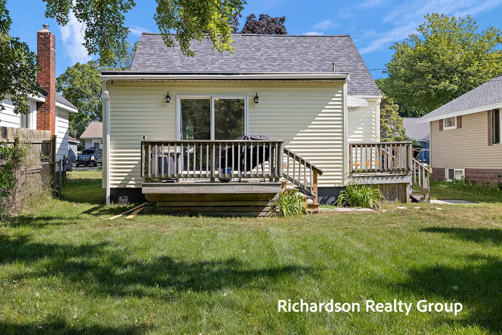 1949 Letart Avenue Muskegon City MI 49441