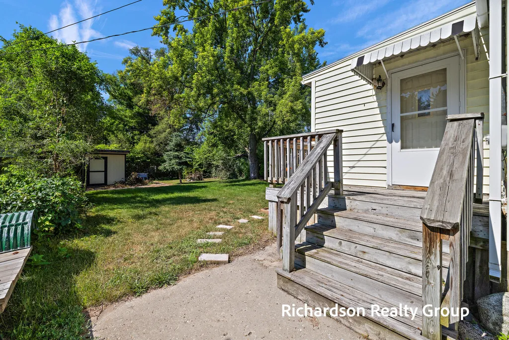 1949 Letart Avenue Muskegon City MI 49441