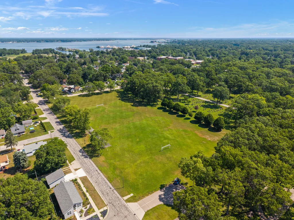 1949 Letart Avenue Muskegon City MI 49441