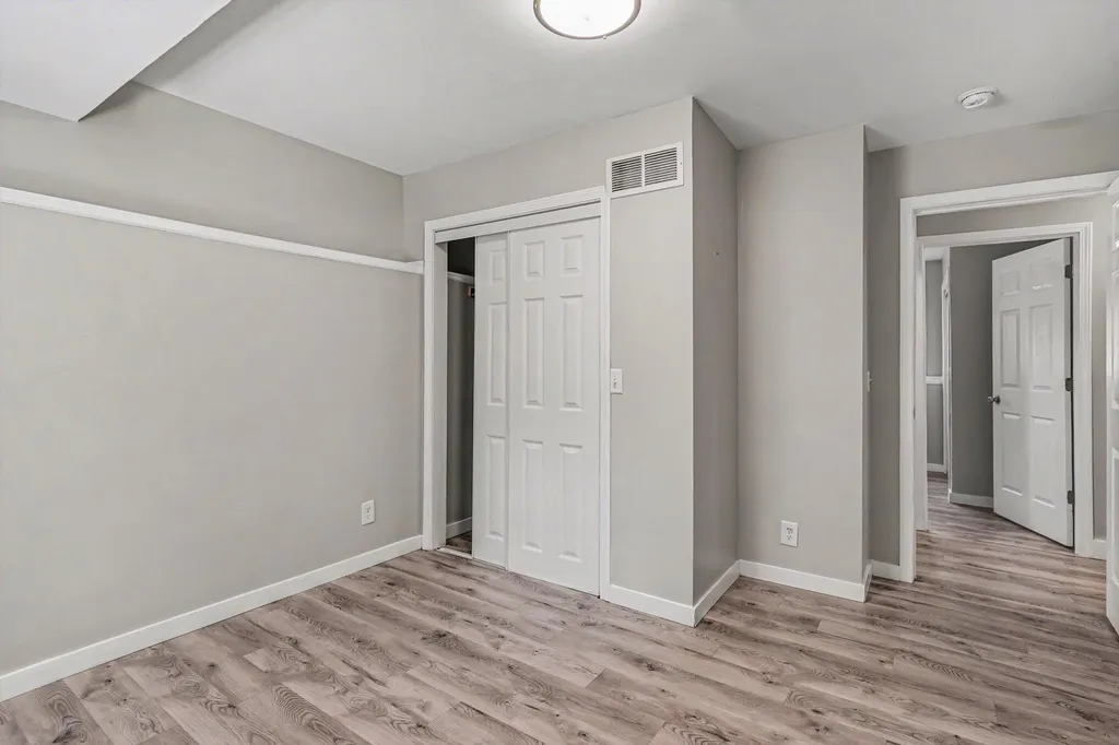 86 Dunton Avenue Holland Charter Township MI 49424