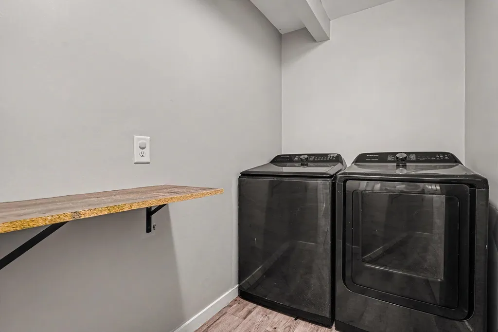 86 Dunton Avenue Holland Charter Township MI 49424