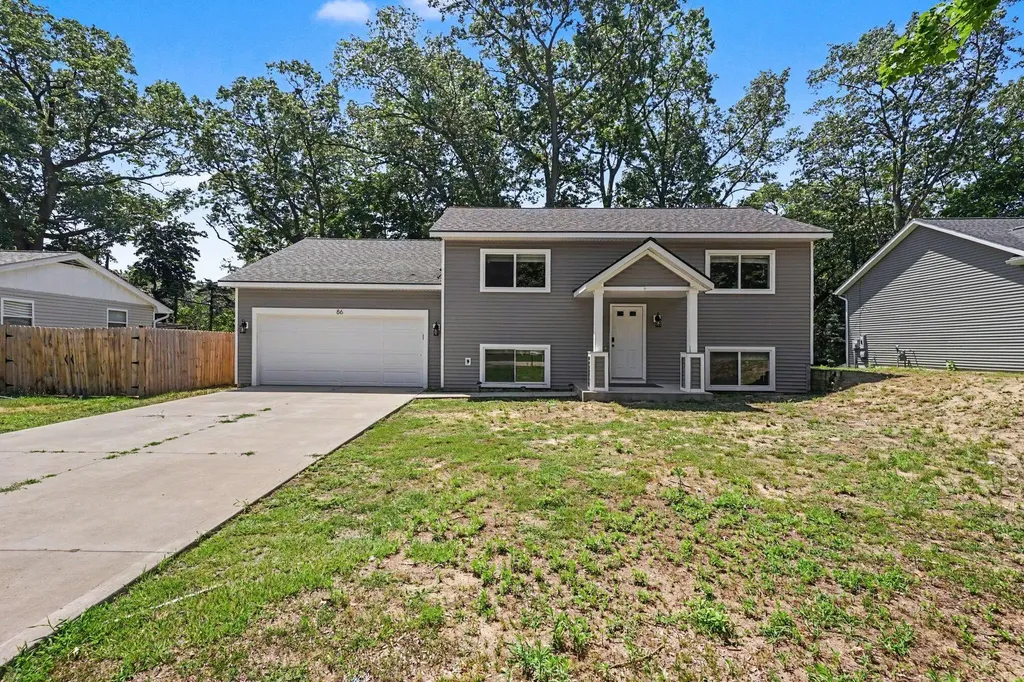 86 Dunton Avenue Holland Charter Township MI 49424