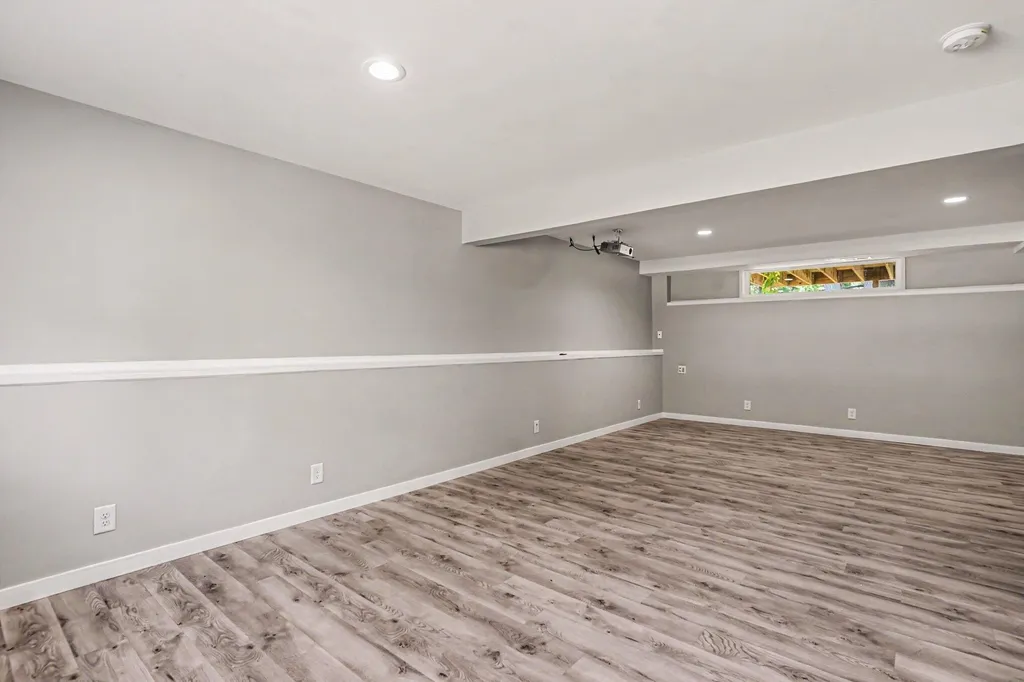 86 Dunton Avenue Holland Charter Township MI 49424