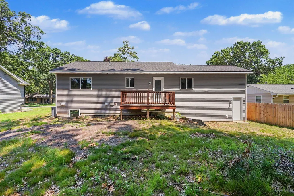86 Dunton Avenue Holland Charter Township MI 49424