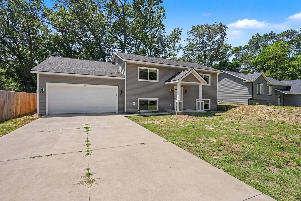 86 Dunton Avenue Holland Charter Township MI 49424