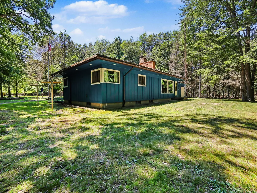 8359 W Stony Lake Road Benona Township MI 49446